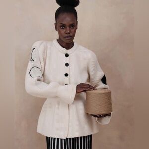Ami Amalia White Ribbed Knit Wool “Moon” Cardigan with Button Front